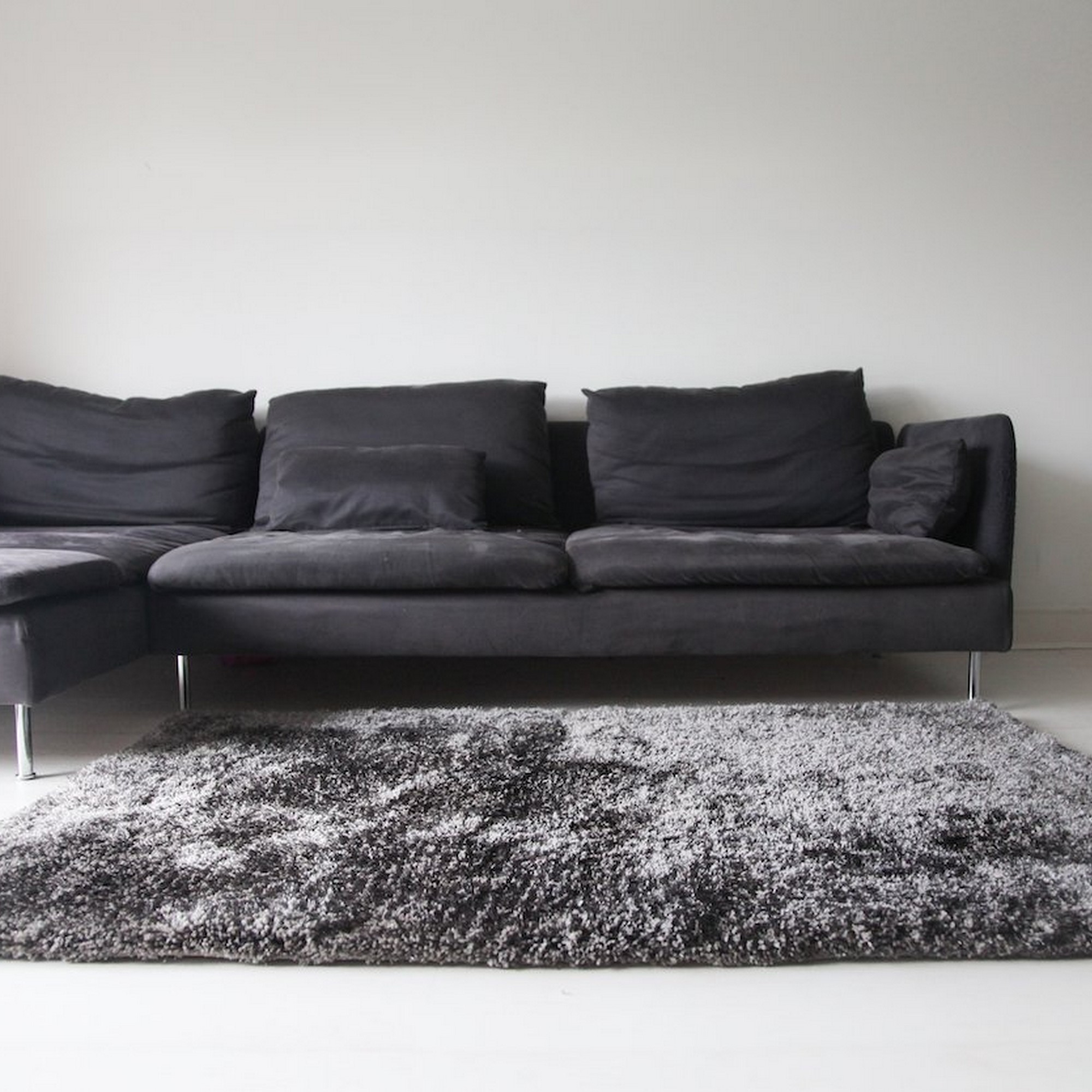 Aruba Shaggy Rugs In Gun Metal